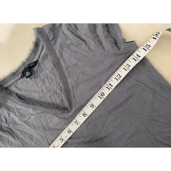 Banana Republic Short Sleeve V Neck T Shirt Tee Top Size XS - Picture 7 of 8